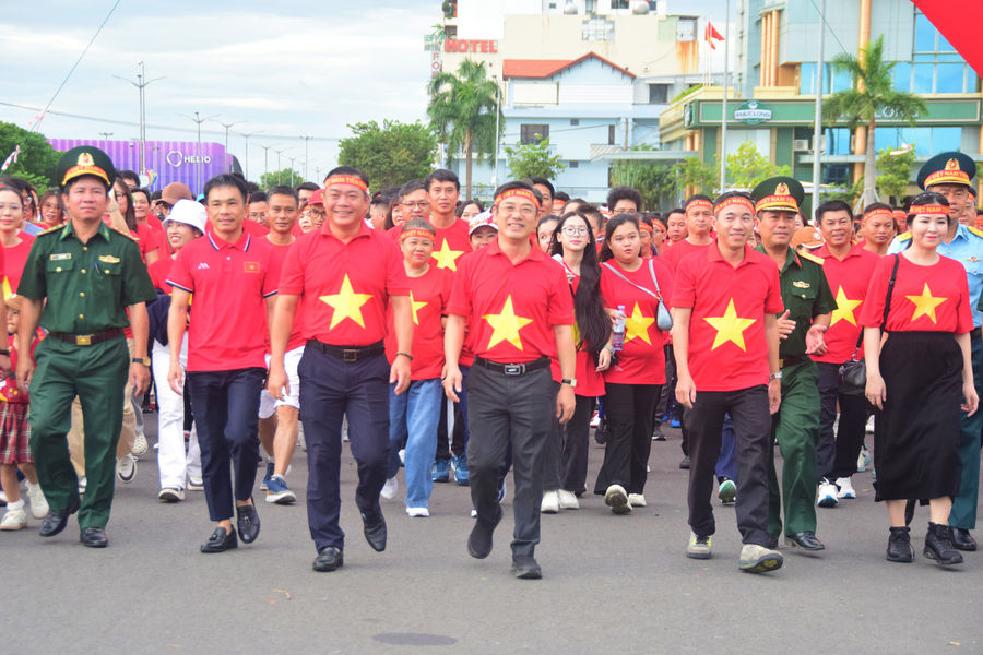 Thành công từ hoạt động thể thao dịp lễ