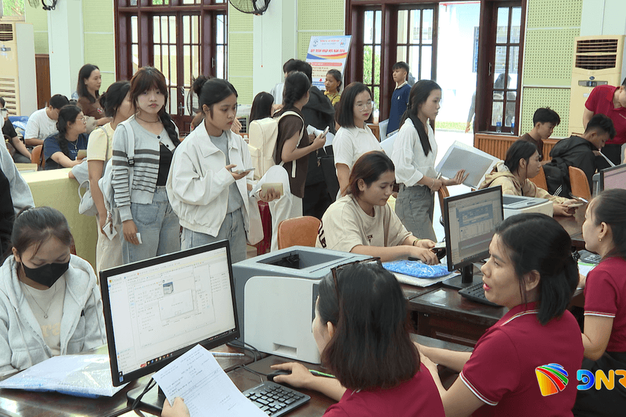 Trường Đại học Quảng Nam đón gần 1.100 tân sinh viên nhập học