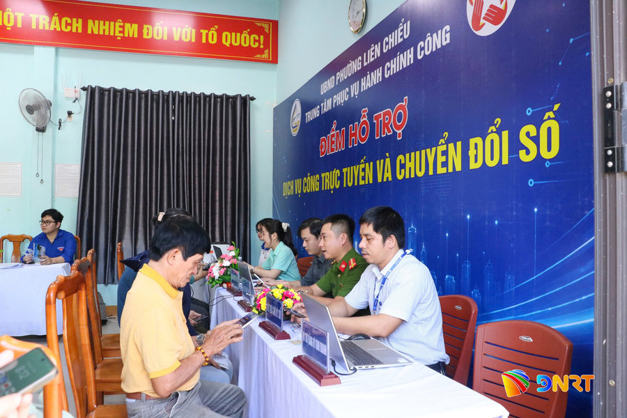 Phường Liên Chiểu triển khai “Điểm hỗ trợ dịch vụ công trực tuyến và chuyển đổi số”