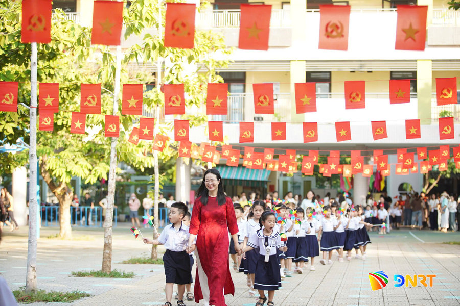 Trao yêu thương cho học sinh khó khăn ở An Hải