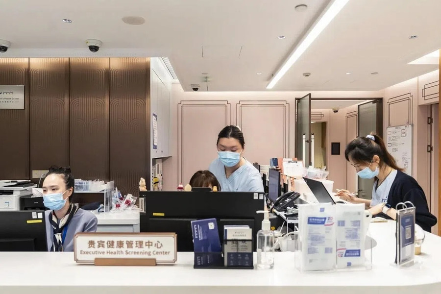 Bệnh nhân phương Tây đổ xô đến Trung Quốc điều trị ung thư