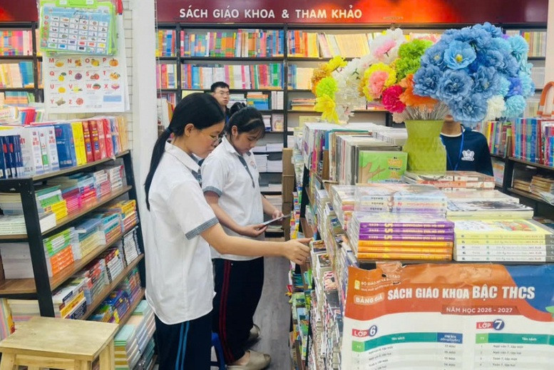 Bộ Giáo dục và Đào tạo yêu cầu bảo đảm đủ sách giáo khoa trước ngày 15/9