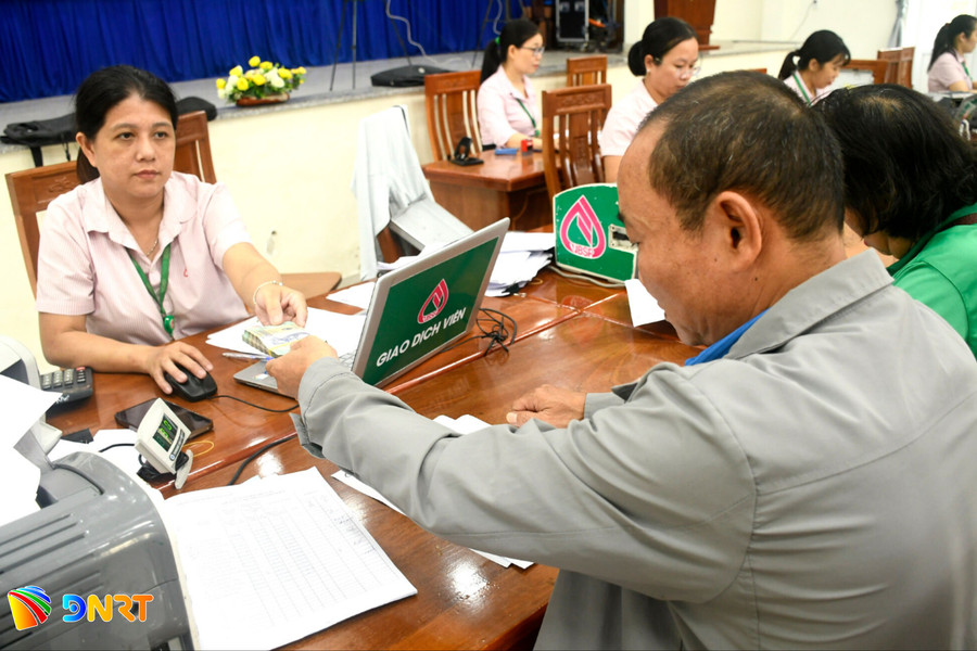 Tín dụng ưu đãi tiếp sức sinh viên